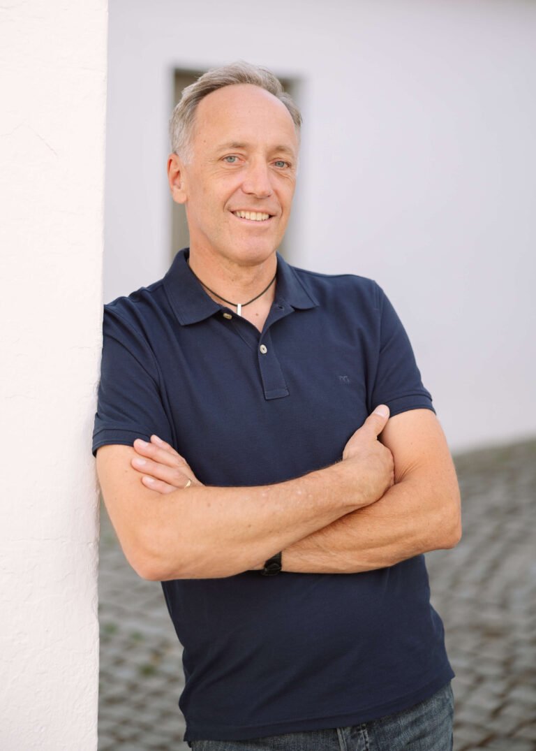 Michael Hertle, professional life coach helping adults navigate life transitions with clarity, resilience and confidence.